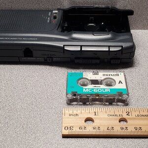 RadioShack Telephone Microcassette Recorder 2 Speed Voice Activation With Tape